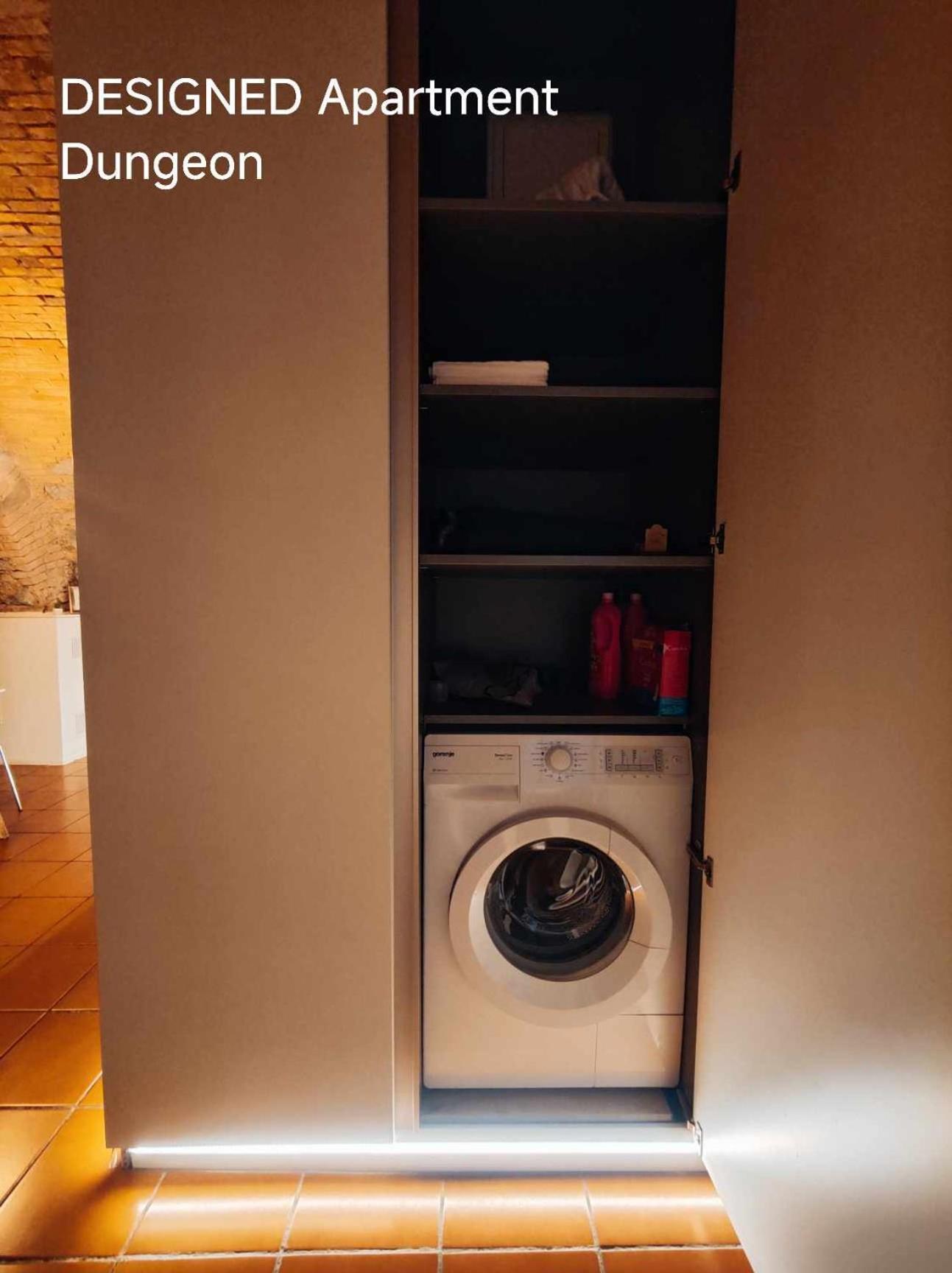 Dungeon Apartment Любляна Экстерьер фото